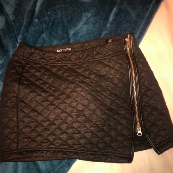 skirt - Picture 3 of 4